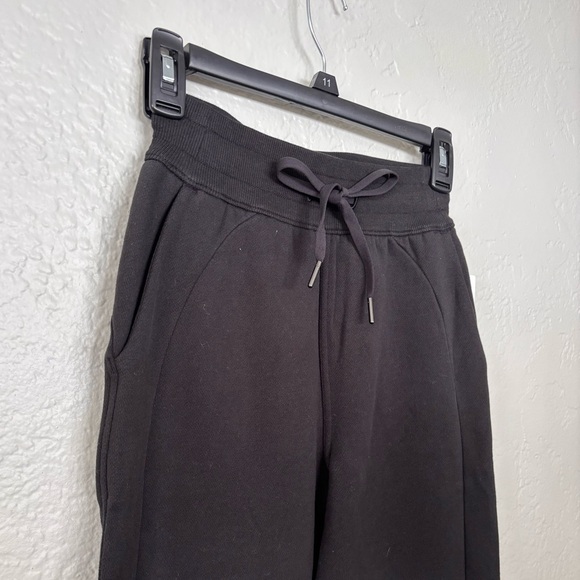 NWT lululemon Scuba High-Rise Relaxed Black Jogger Pants size 0 - Picture 5 of 11